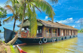 Waves And Dales Houseboats